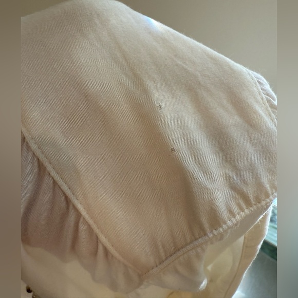 Vintage 1980s Forenza Cream, Rayon, Button-Up Blouse With Faux Pearl Detail - Picture 8 of 11